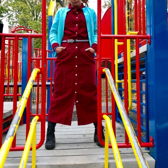 Vintage corduroy button up dress with pockets! - Picture 5 of 5